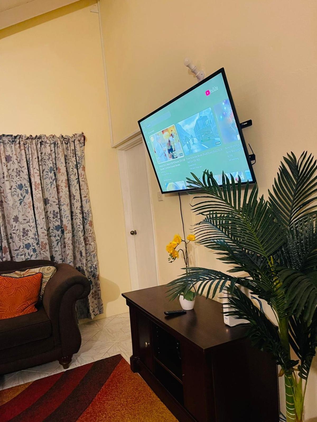 קינגסטאון Castle Berry Apartments מראה חיצוני תמונה